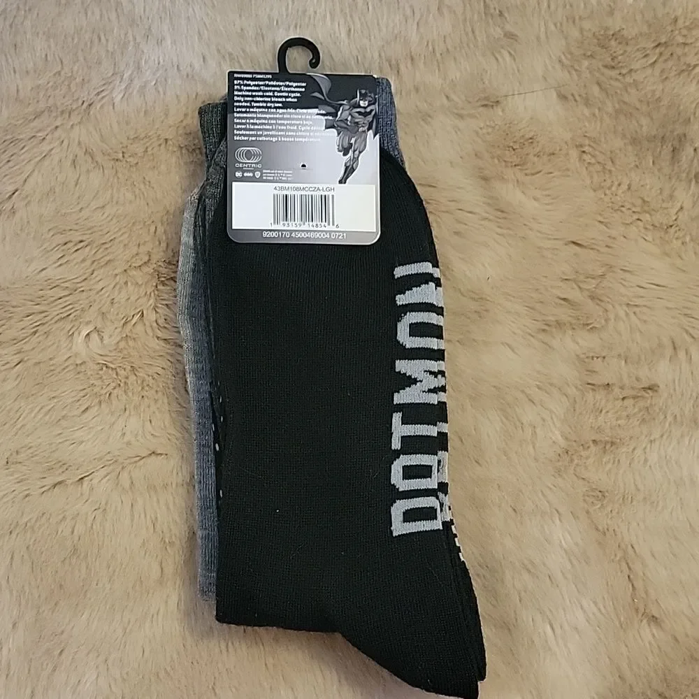 DC COMICS BATMAN SOCKS, 2 PAIRS - NEW!